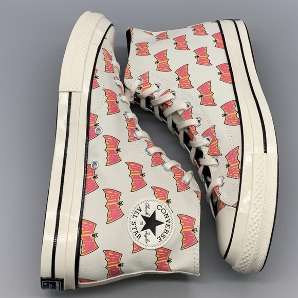 New Converse Batman Logo Chuck 70 Hi Top Canvas Pink White Beige Men's 10.5 - Picture 2 of 7
